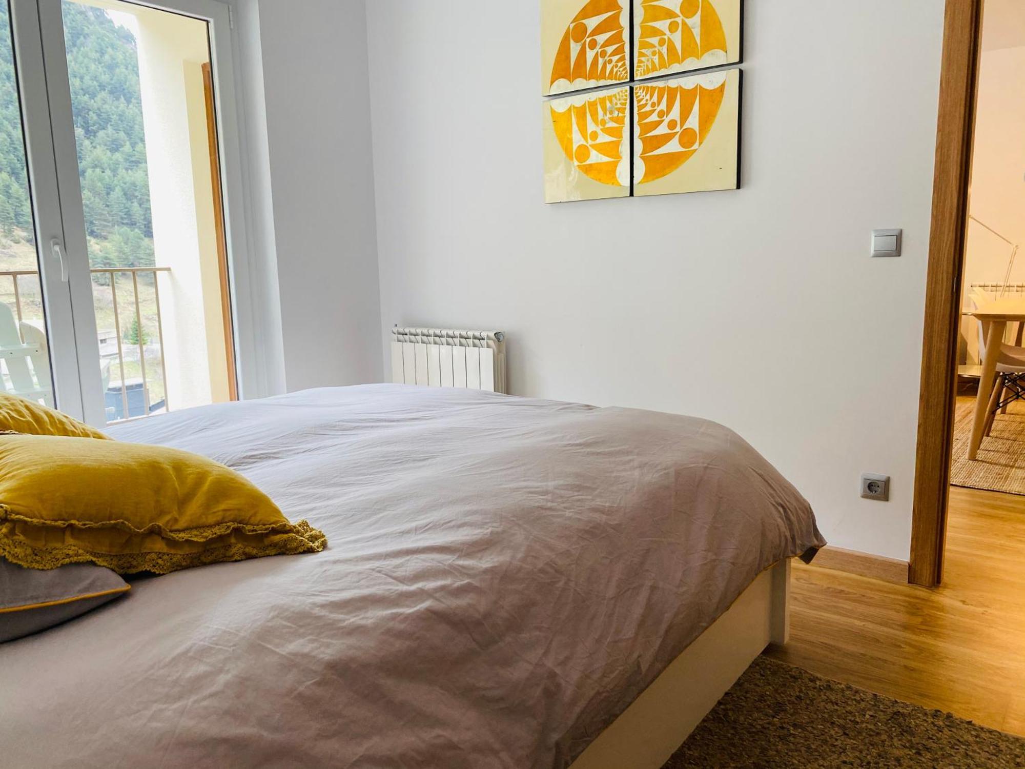Apartment Ribasol Park 5 Pers, Max 4 Adultos Mas Ninos Arinsal